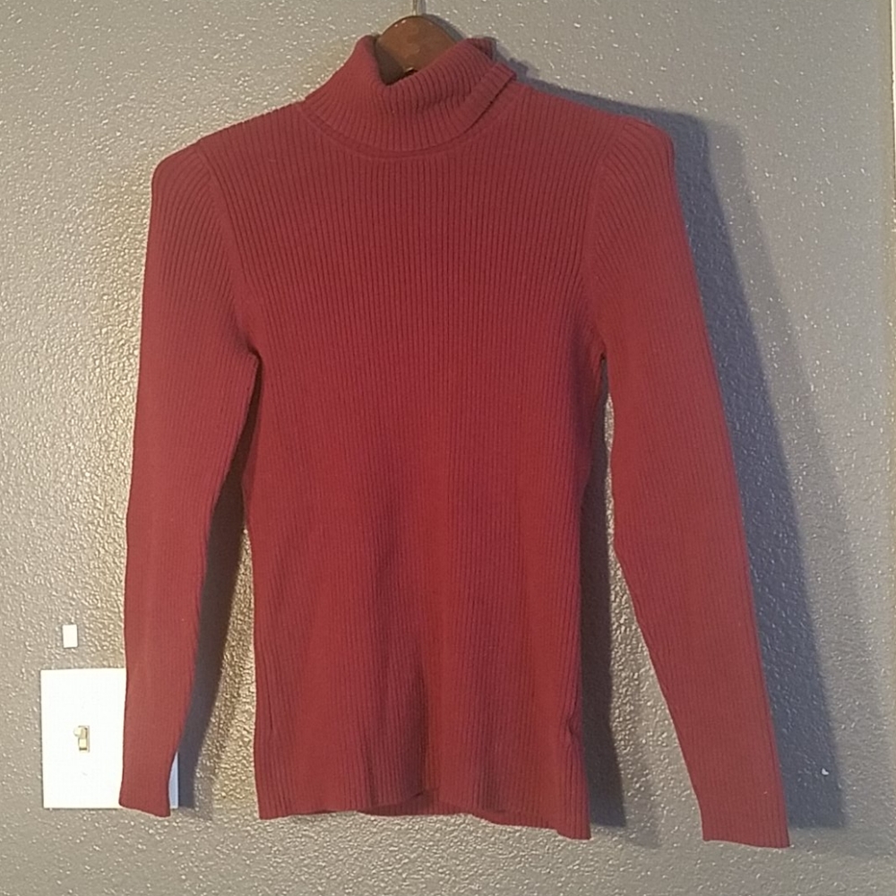 St. John's Bay Maroon Turtle Neck-M